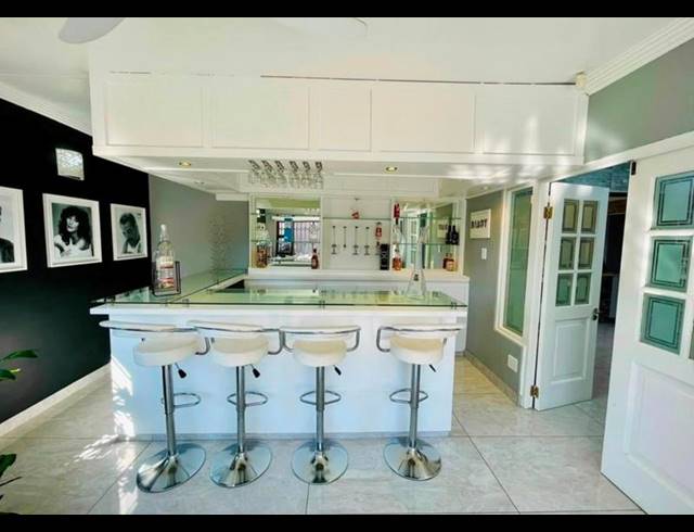 4 BEDROOM HOUSE FOR SALE IN BRACKENDOWNS